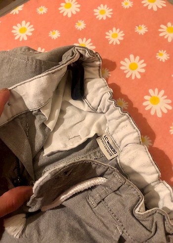 LC Waikiki marka 9-10 yaş erkek çocuk şort kapri , gömlek takım - Görsel 2