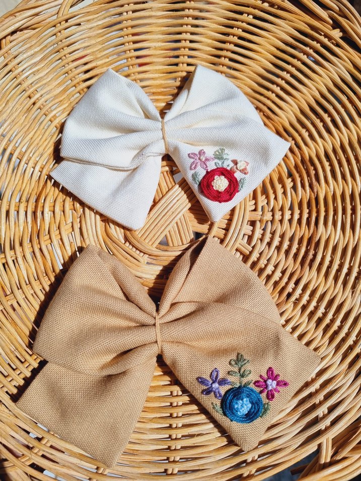 Nakışlı Bej ve Krem Fiyonk Toka - Görsel 2