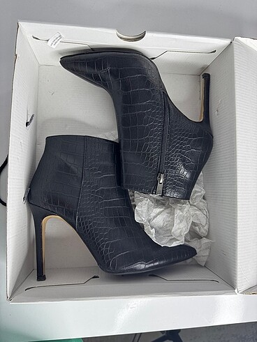 Aldo Aldo Siyah Bot 38 Numara ? Çok İyi Durumda