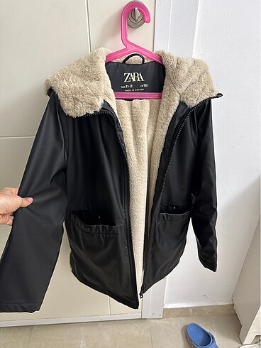 ZARA kız çocuk montu, 11-12 yaş, 152 cm, kapüşonlu