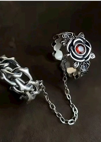 Kırmızı Gül Detaylı Zincirli Gotik Yüzük - Görsel 2