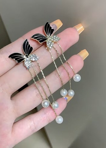 Kelebek İşlemeli inci detay küpe - Görsel 4