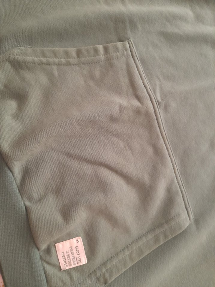 Kapüşonlu Kolsuz Erkek Çocuk Yeleği - Görsel 4