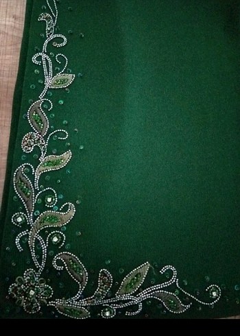 Nakışlı Yeşil Triko Kadın Kazak - Görsel 3