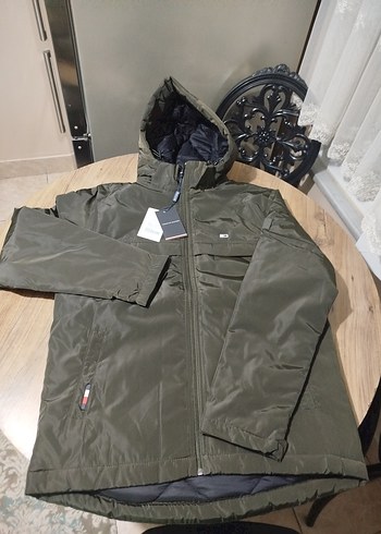 Tommy Hilfiger Haki Kapusonlu Sehir Parkasi