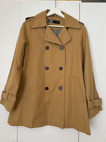 Zara Trenchcoat/Trençkot