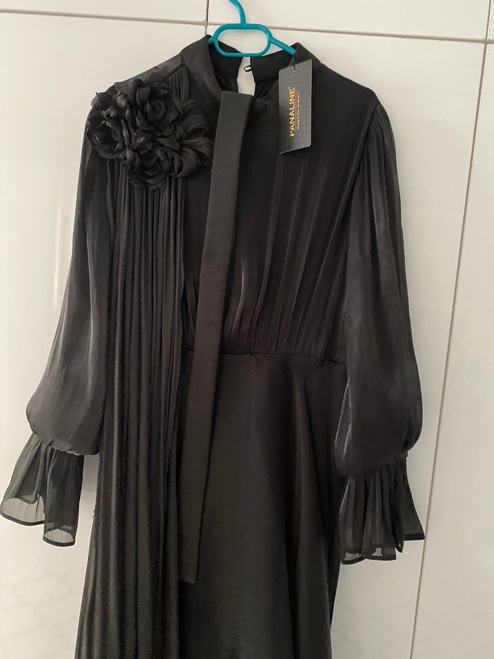 Uzun Kollu Siyah Gotik Abiye Elbise - Görsel 3