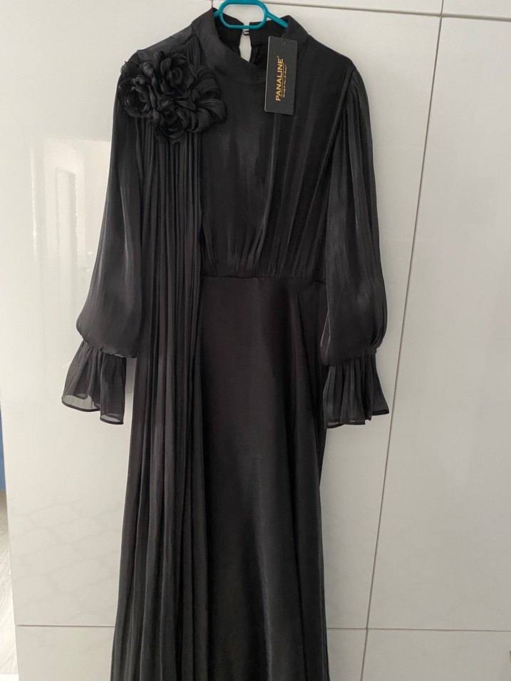 Uzun Kollu Siyah Gotik Abiye Elbise - Görsel 2