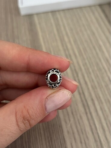 Beden Pandora kar tanesi charm