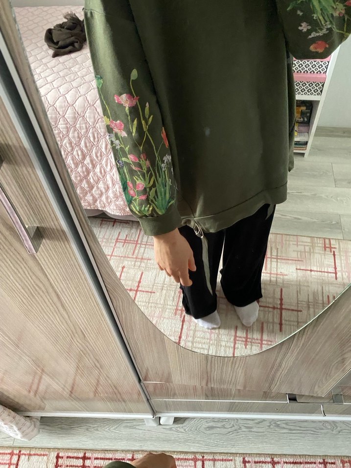 Yeşil Nakışlı Kadın Sweatshirt - Görsel 3