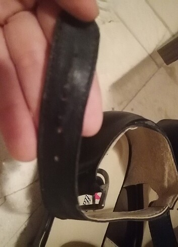 40 Beden siyah Renk 40 Numara