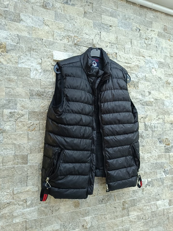 Dik Yaka Fermuarlı Siyah Erkek Şişme Yelek - Görsel 3