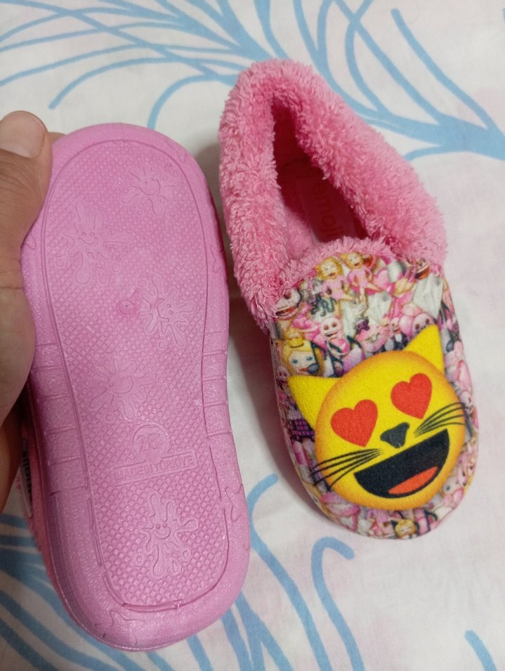 Renkli Kız Çocuk Sıcak Peluş Terlik - Görsel 3