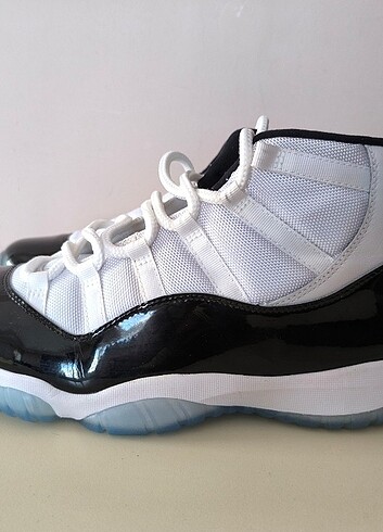 Air jordan 11 concord 44 numara