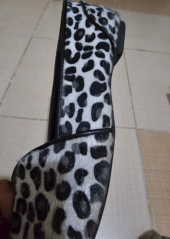 40 Beden Gri Zebra Desenli Kadın Babet