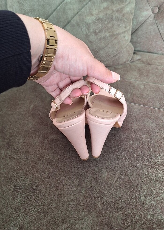 Topuklu ayakkabı - Görsel 3