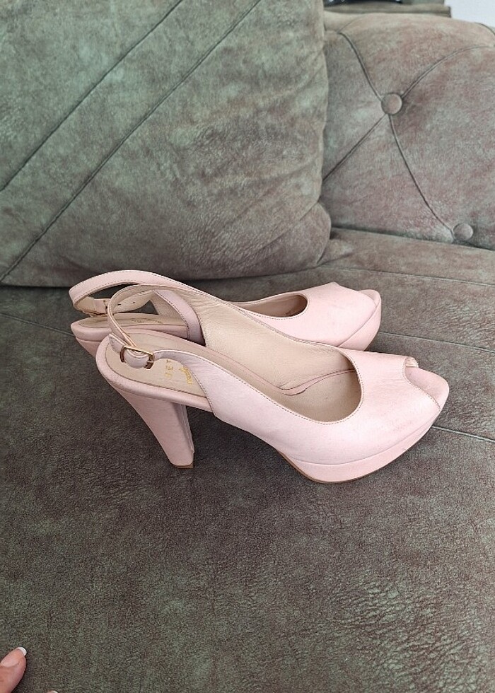 Topuklu ayakkabı - Görsel 4