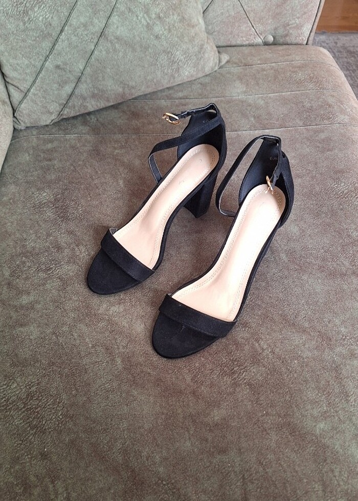 Kadın topuklu ayakkabı - Görsel 2