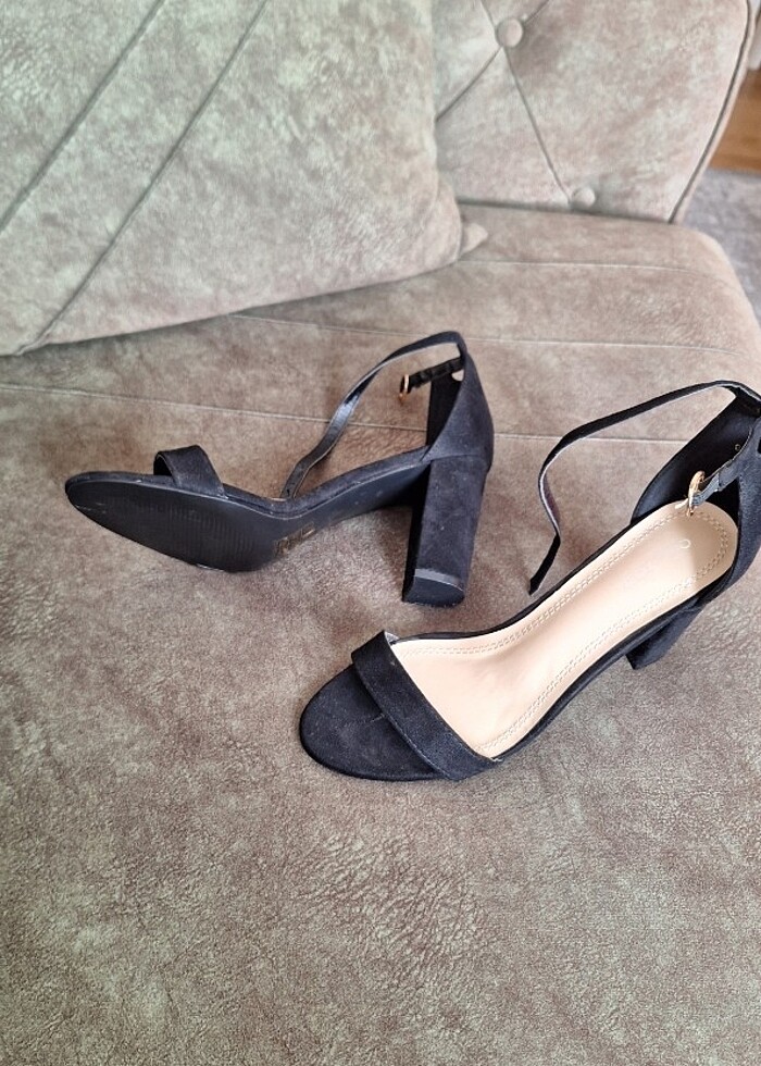 Kadın topuklu ayakkabı - Görsel 4