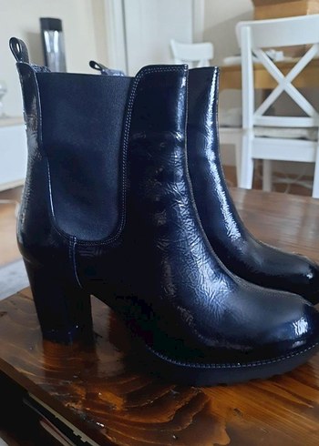 Siyah rugan butigo bot - Görsel 3