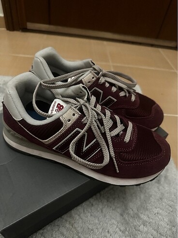 New Balance 574