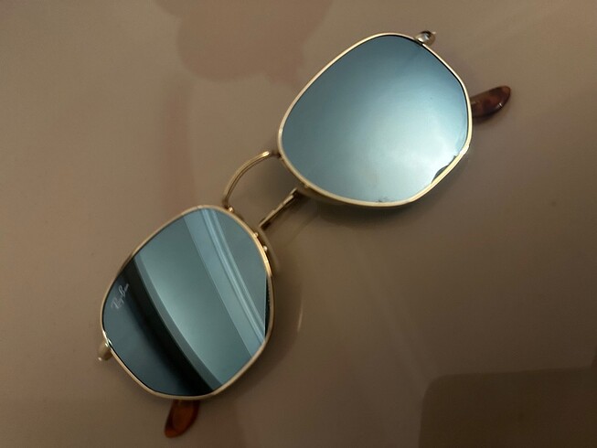 Ray ban güneş gözlüğü