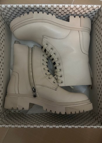 Beyaz GERÇEK Deri Kadın Bot - Blok Topuklu - Görsel 4