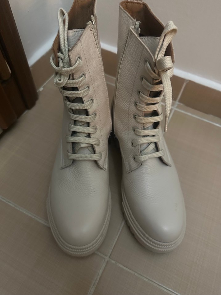 Beyaz GERÇEK Deri Kadın Bot - Blok Topuklu - Görsel 3