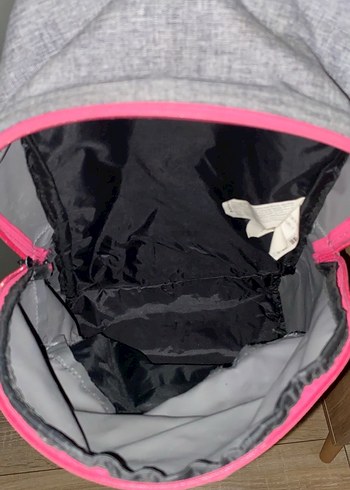 sırt çantası - Görsel 4