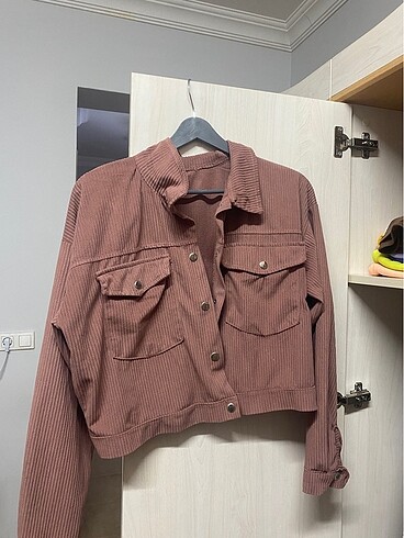kadife crop ceket