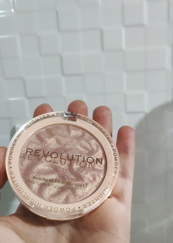 Bej Işıltılı Pudra Aydınlatıcı - Görsel 5