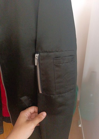 Fermuarlı Siyah Satenimsi Bomber Ceket - Görsel 5