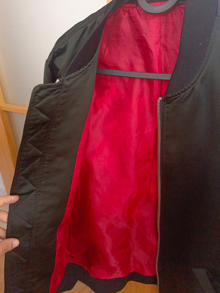 Fermuarlı Siyah Satenimsi Bomber Ceket - Görsel 3