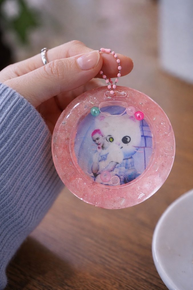 Stray Kids Hyunjin Anahtarlık Hand Shaker - Görsel 2