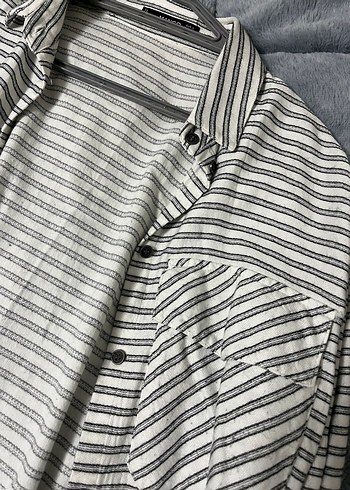 Gri Çizgili Uzun Kollu Kadın Gömlek - Görsel 4