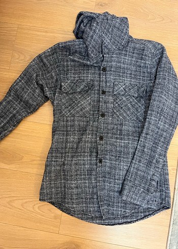 Kapüşonlu Düğmeli yünlü Gömlek - Görsel 3