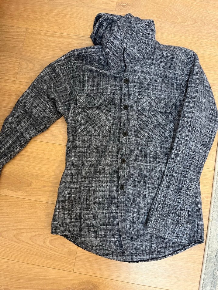 Kapüşonlu Düğmeli yünlü Gömlek - Görsel 3