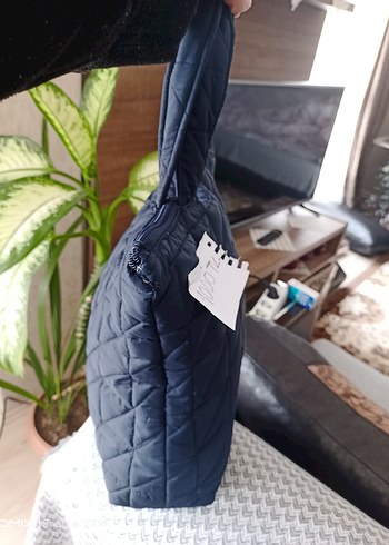  Beden Siyah Minimalist Kadın El Çantası