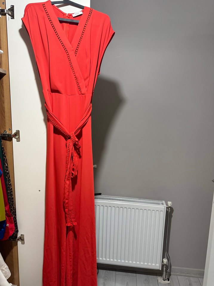 Kırmızı V Yaka Drapeli Uzun tulum - Görsel 3