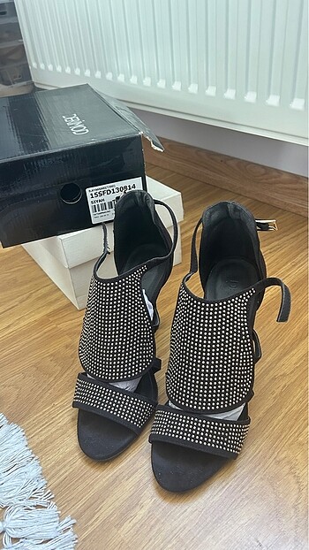 Gece şık abiye elbisesi - Görsel 6