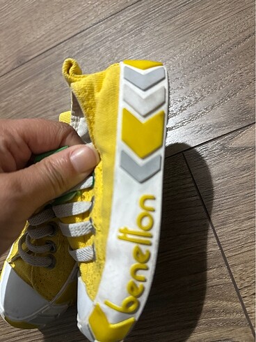 22 Beden Benetton ayakkabı