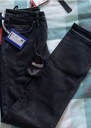 Jacob Cohen Koyu Siyah Denim Jean