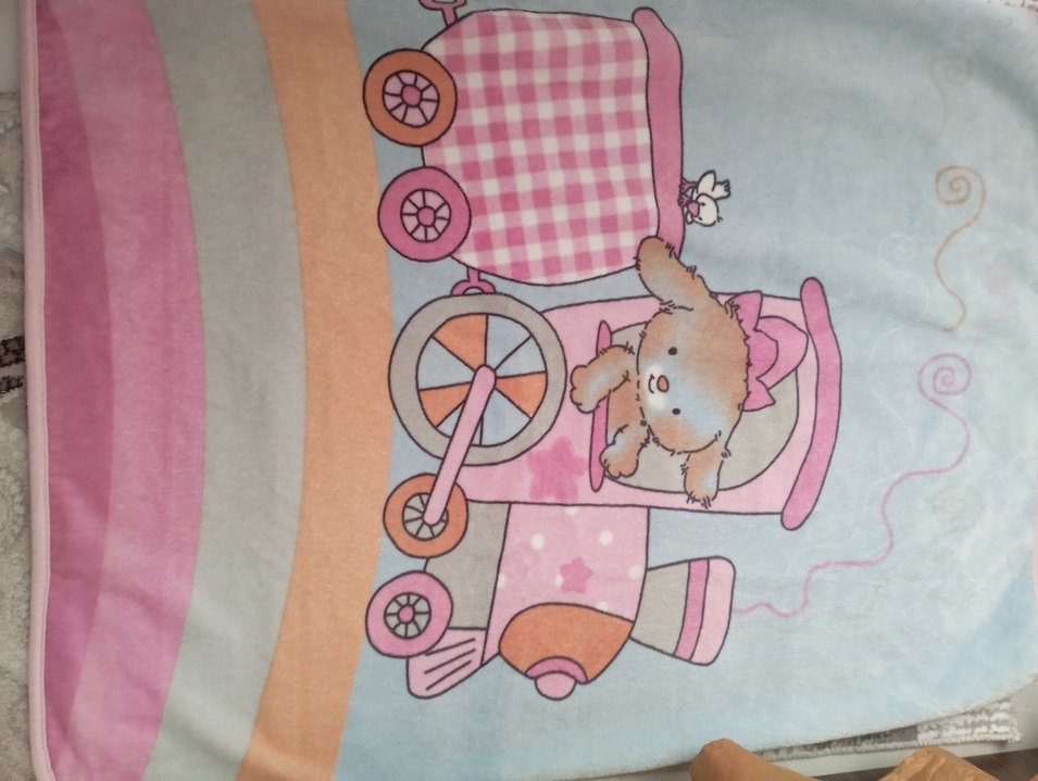 Pembe Desenli Çocuk Battaniyesi - Görsel 2