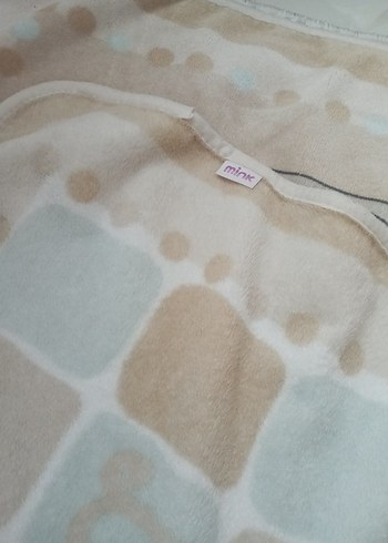 Pastel Renkli Baskılı Çocuk Battaniyesi - Görsel 3