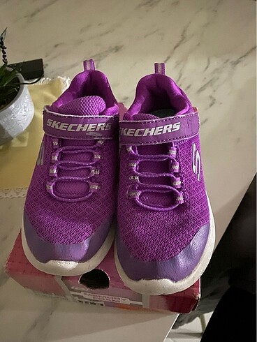27 Beden Skechers çocuk ayakkabı