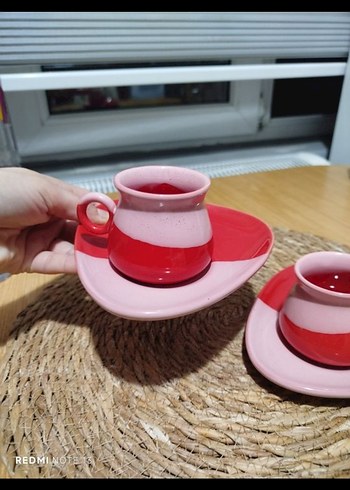 Pembe Renkli Fincan Seti