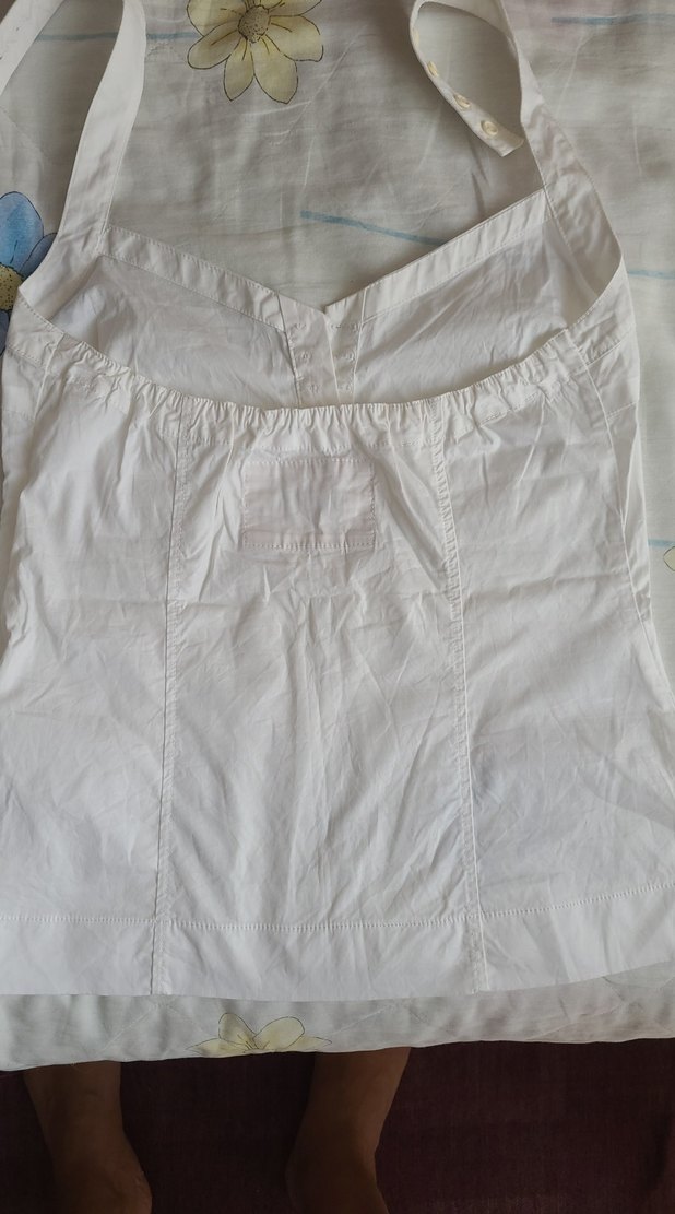 Düğmeli Boyundan Askılı Yaka Kolsuz Beyaz Pamuklu Bluz - Görsel 2