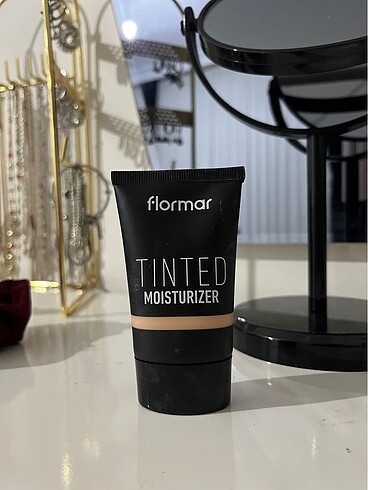 Flormar Tındet Renkli Nemlendirici 004 Ivory Beige