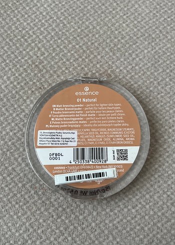 Essence Sun Club Mat Bronzer Pudra - Görsel 2