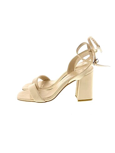 Vintage Love Sandalet %70 İndirimli.